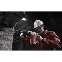 Перфоратор Milwaukee PLH 28 E 4933446790 - Превью изображения №3 — Интернет-магазин Time-Shop