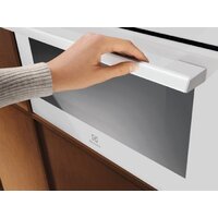 Микроволновая печь Electrolux MealAssist 700 LVM8E08V - Превью изображения №6 — Интернет-магазин Time-Shop