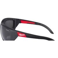 Очки Milwaukee Очки защитные Premium 4932471886 (затемненные) - Превью изображения №2 — Интернет-магазин Time-Shop