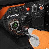 Бензиновый генератор Daewoo Power GDA 11000DPEi-3 - Превью изображения №11 — Интернет-магазин Time-Shop