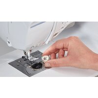 Компьютерная швейная машина Brother Innov-is NV2700 - Превью изображения №6 — Интернет-магазин Time-Shop