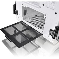 Корпус Thermaltake View 71 Tempered Glass Snow Edition - Превью изображения №23 — Интернет-магазин Time-Shop