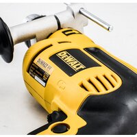 Ударная дрель DeWalt DWD024 - Превью изображения №6 — Интернет-магазин Time-Shop