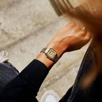 Наручные часы Casio LA-680WEGV-9A - Превью изображения №2 — Интернет-магазин Time-Shop