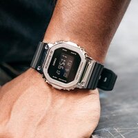 Наручные часы Casio G-Shock GM-5600U-1E - Превью изображения №5 — Интернет-магазин Time-Shop