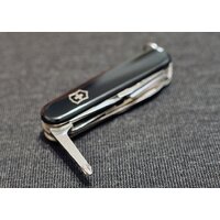 Мультитул Victorinox Explorer 1.6703.3 - Превью изображения №5 — Интернет-магазин Time-Shop