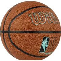 Баскетбольный мяч Wilson NBA Forge Plus Eco BSKT WZ2010901XB7 (7 размер) - Превью изображения №3 — Интернет-магазин Time-Shop