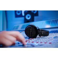 Наушники Beyerdynamic DT 990 Pro Limited Edition 80 Ohm - Превью изображения №4 — Интернет-магазин Time-Shop