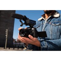 Беззеркальный фотоаппарат Panasonic Lumix GH7 Kit 12-60mm f/2.8-4.0 - Превью изображения №9 — Интернет-магазин Time-Shop