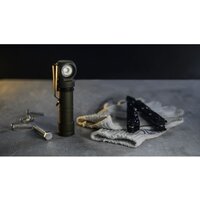 Фонарь Armytek Wizard C2 Pro Max Magnet USB Olive - Превью изображения №5 — Интернет-магазин Time-Shop