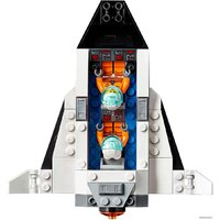 Конструктор LEGO City 60229 Площадка для сборки и транспорт для перевозки ракеты - Превью изображения №10 — Интернет-магазин Time-Shop