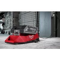 Зарядное устройство Milwaukee MXF C 4933471839 - Превью изображения №4 — Интернет-магазин Time-Shop