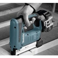 Степлер Makita DST221Z - Превью изображения №8 — Интернет-магазин Time-Shop