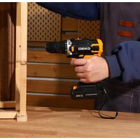 Дрель-шуруповерт Deko DKCD20V 080-1009 (с 2-мя АКБ, кейс, оснастка) - Превью изображения №4 — Интернет-магазин Time-Shop