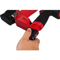 Гвоздезабиватель Milwaukee M12 FCN18GS-0X 4933493355 (с 2-мя АКБ, кейс) - Превью изображения №10 — Интернет-магазин Time-Shop