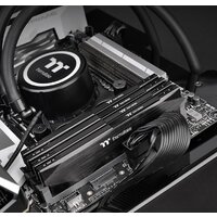 Оперативная память Thermaltake H-One 16GB DDR4 PC4-25600 R021D416GX1-3200C22D - Превью изображения №5 — Интернет-магазин Time-Shop