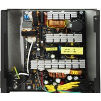 Блок питания GameMax GP-650 (черный) - Превью изображения №5 — Интернет-магазин Time-Shop