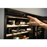 Винный шкаф Franke Mythos FMY 24 WCR N BK 131.0717.412 - Превью изображения №3 — Интернет-магазин Time-Shop