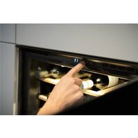 Винный шкаф Franke Mythos FMY 24 WCR N BK 131.0717.412 - Превью изображения №2 — Интернет-магазин Time-Shop