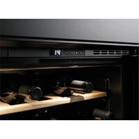 Винный шкаф Franke Mythos FMY 24 WCR N BK 131.0717.412 - Превью изображения №4 — Интернет-магазин Time-Shop