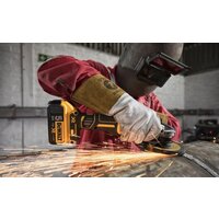 Угловая шлифмашина DeWalt DCG405P3 (с 3-мя АКБ, кейс) - Превью изображения №5 — Интернет-магазин Time-Shop