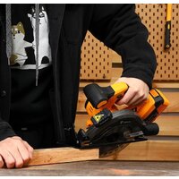 Дисковая (циркулярная) пила Deko DKCS20 063-4024 (с 2-мя АКБ) - Превью изображения №7 — Интернет-магазин Time-Shop