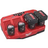 Зарядное устройство Milwaukee M12 C4 4932430554 (12В) - Превью изображения №3 — Интернет-магазин Time-Shop