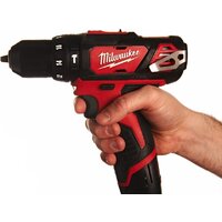 Ударная дрель-шуруповерт Milwaukee M12 BPD-202C 4933441940 (с 2-мя АКБ, кейс) - Превью изображения №8 — Интернет-магазин Time-Shop