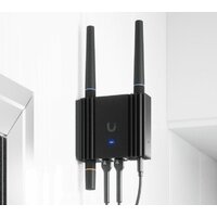 Мобильный 4G Wi-Fi роутер Ubiquiti Mobile Router Ultra - Превью изображения №5 — Интернет-магазин Time-Shop