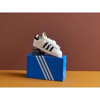 Конструктор LEGO 10282 Кроссовки adidas Originals Superstar - Превью изображения №14 — Интернет-магазин Time-Shop