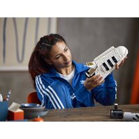 Конструктор LEGO 10282 Кроссовки adidas Originals Superstar - Превью изображения №21 — Интернет-магазин Time-Shop