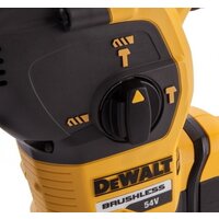 Перфоратор DeWalt DCH333NT (без АКБ) - Превью изображения №3 — Интернет-магазин Time-Shop