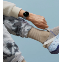 Умные часы Google Pixel Watch (глянцевый серебристый/угольный, спортивный силиконовый ремешок) - Превью изображения №5 — Интернет-магазин Time-Shop