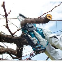 Аккумуляторная пила Makita UC100DWA (с 1-м АКБ) - Превью изображения №2 — Интернет-магазин Time-Shop