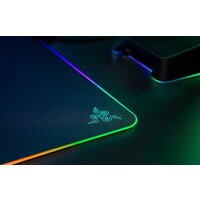 Коврик для мыши Razer Firefly V2 - Превью изображения №7 — Интернет-магазин Time-Shop