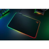 Коврик для мыши Razer Firefly V2 - Превью изображения №3 — Интернет-магазин Time-Shop