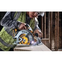 Дисковая (циркулярная) пила DeWalt DCS573NT-XJ (без АКБ, кейс) - Превью изображения №7 — Интернет-магазин Time-Shop