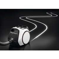 Пылесос Miele Boost CX1 Parquet PowerLine NCF0 (белый) - Превью изображения №2 — Интернет-магазин Time-Shop