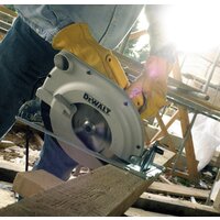 Дисковая (циркулярная) пила DeWalt D23700 - Превью изображения №3 — Интернет-магазин Time-Shop